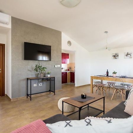 Apartmani Beba Omišalj Екстериор снимка